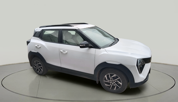 2024 Mahindra XUV 3XO AX5 1.2 L TCMPFI AT, Petrol, Automatic, 17,454 km, exterior
