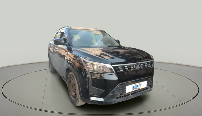 2019 Mahindra XUV300 W6 1.2 PETROL, Petrol, Manual, 1,34,014 km, exterior
