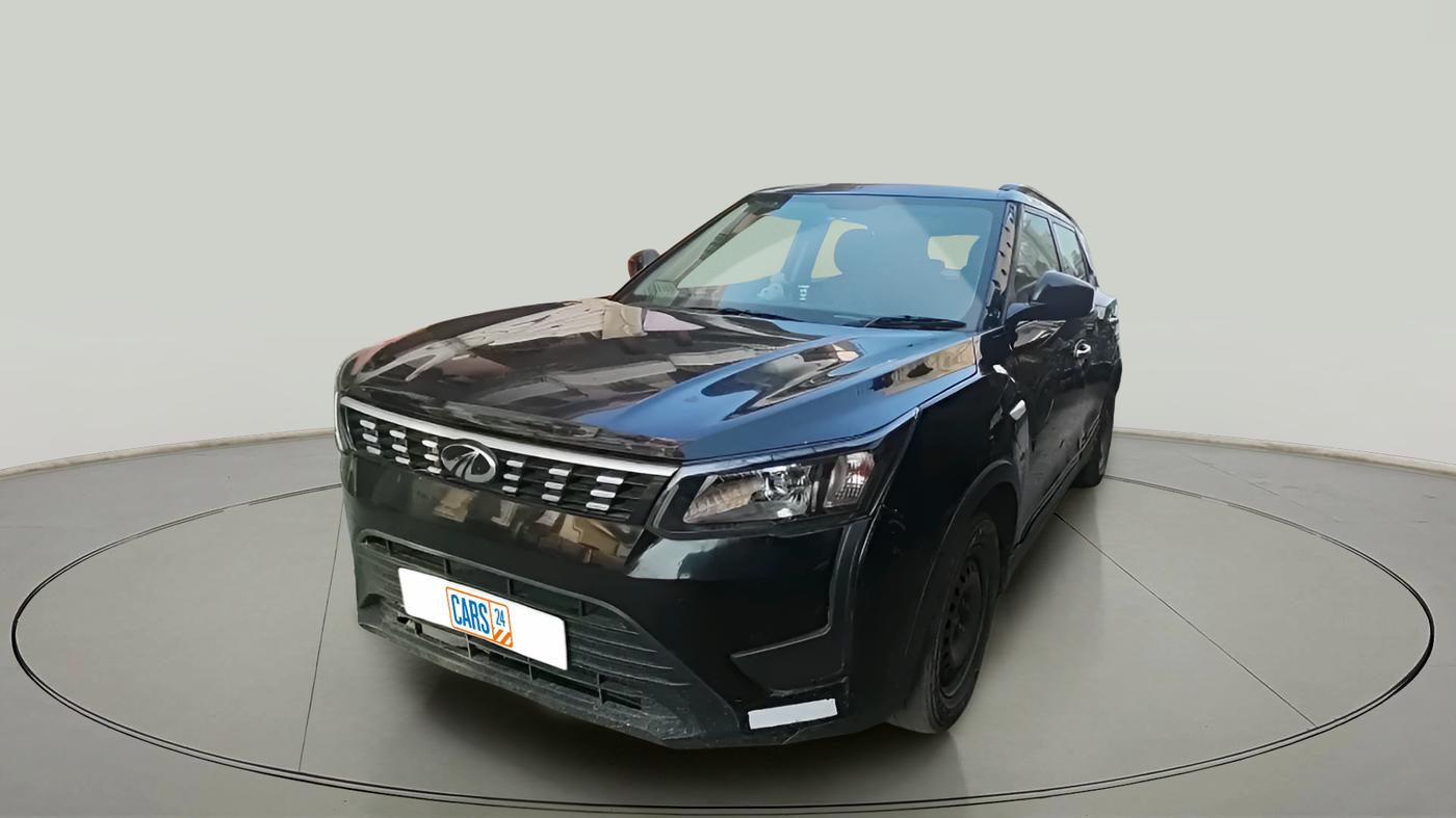 2019 Mahindra XUV300 W6 1.2 PETROL, CNG, Manual, 1,34,014 km, exterior