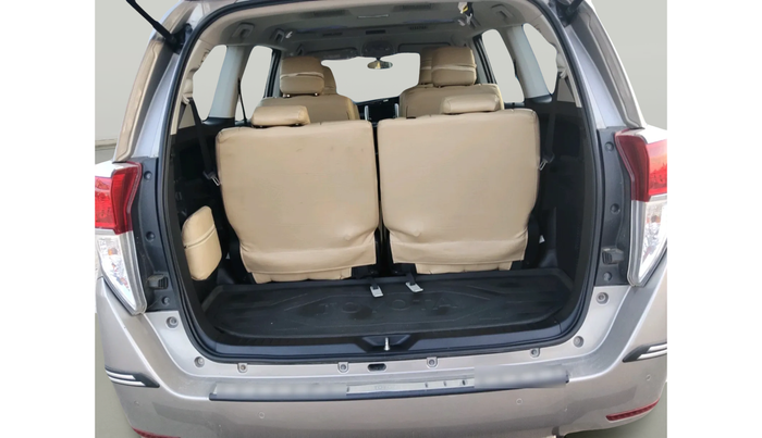 2022 Toyota Innova Crysta 2.4 VX 7 STR, Diesel, Manual, 54,135 km, exterior