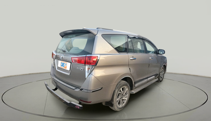 2022 Toyota Innova Crysta 2.4 VX 7 STR, Diesel, Manual, 54,135 km, exterior