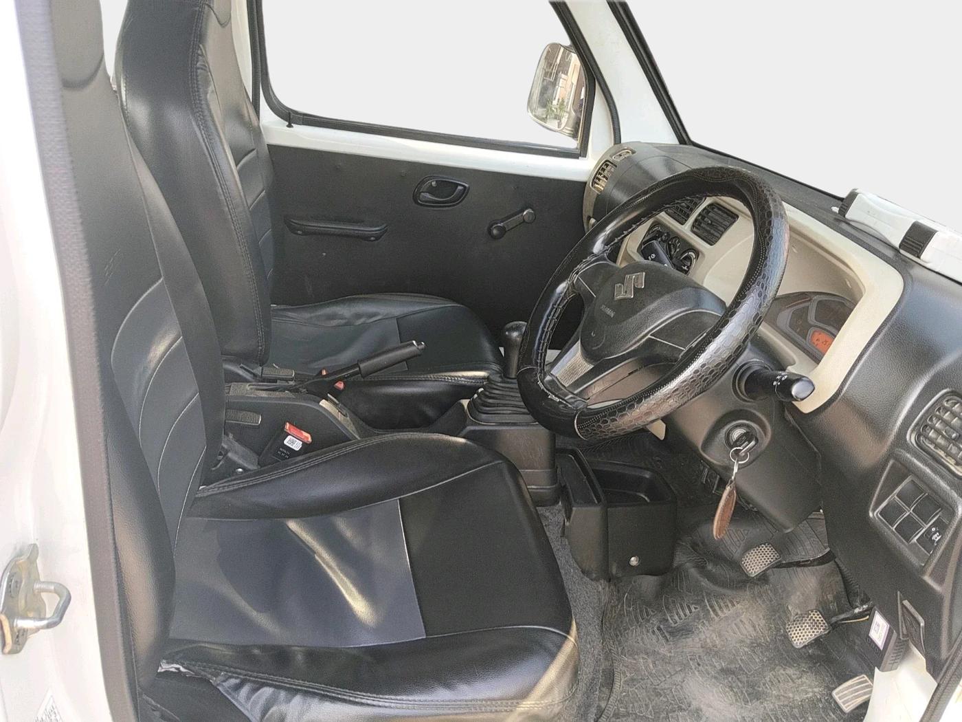 2024 Maruti Eeco 5 STR AC, Petrol, Manual, 25,177 km, interior
