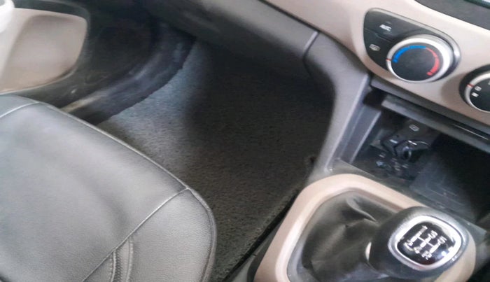 2019 Hyundai Xcent SX 1.2, Petrol, Manual, 20,097 km, interior