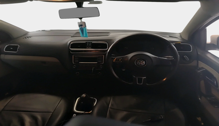 2014 Volkswagen Polo HIGHLINE1.2L, Petrol, Manual, 99,994 km, interior