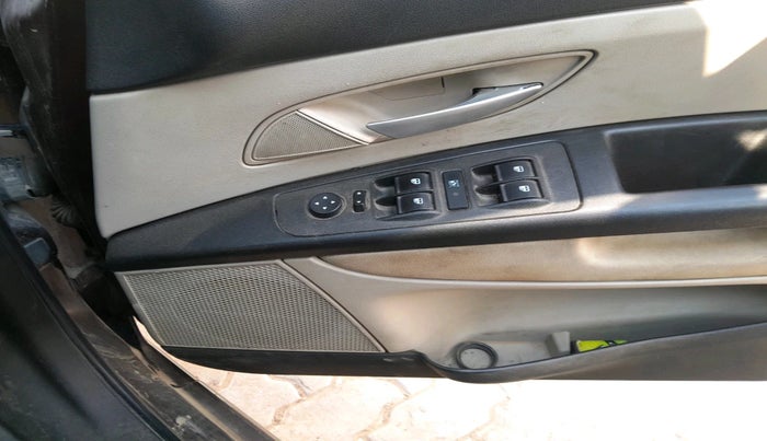 2016 Fiat Punto EVO EMOTION 1.3 MULTIJET 90 HP, Diesel, Manual, 1,33,914 km, interior