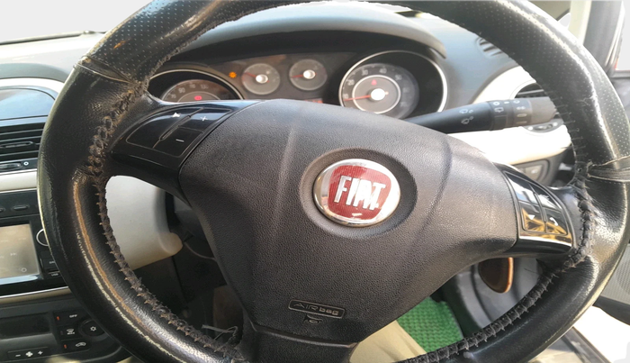 2016 Fiat Punto EVO EMOTION 1.3 MULTIJET 90 HP, Diesel, Manual, 1,33,914 km, interior