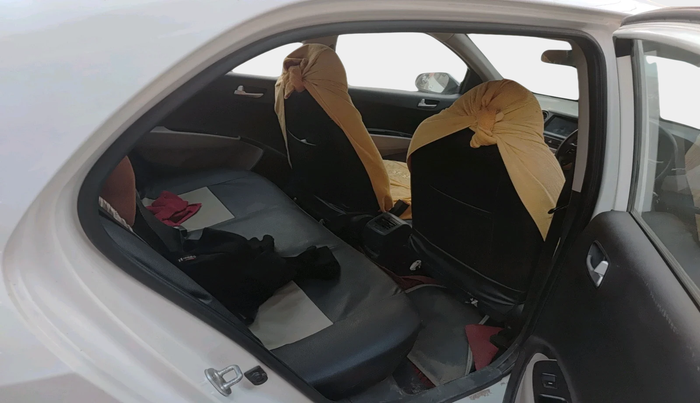 2017 Hyundai Xcent SX 1.2, Petrol, Manual, 95,843 km, interior