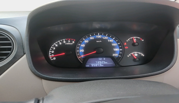 2017 Hyundai Xcent SX 1.2, Petrol, Manual, 95,843 km, interior