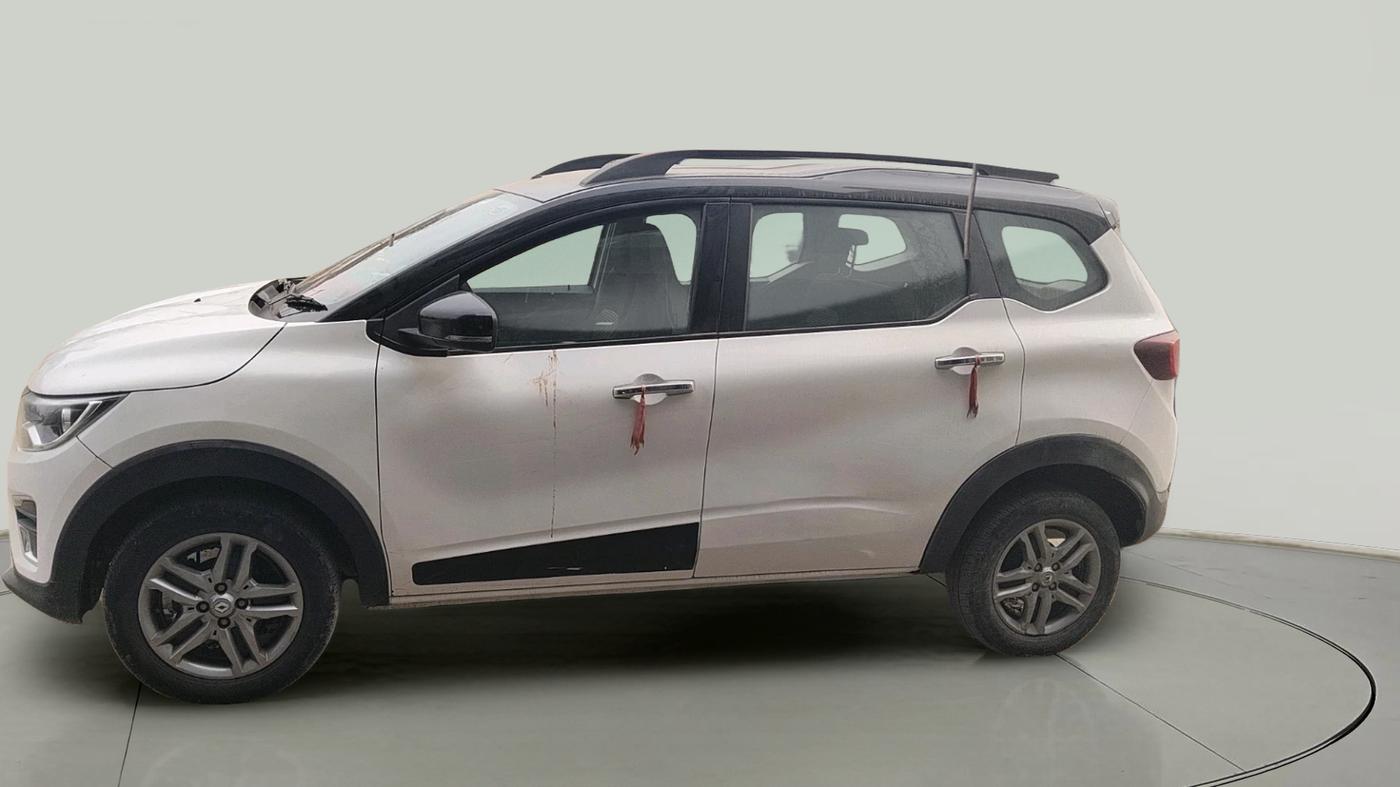 2023 Renault TRIBER RXZ, Petrol, Manual, 44,733 km, exterior