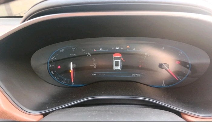 2022 MG HECTOR PLUS SHARP 1.5 TURBO HYBRID MT 6-STR DUAL TONE, Petrol, Manual, 30,783 km, interior