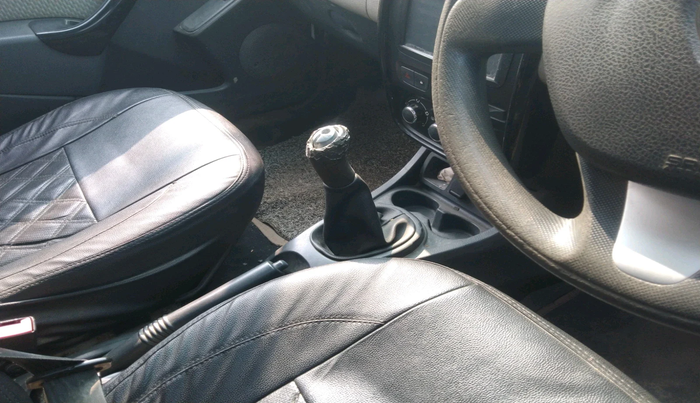 2015 Renault Duster 110 PS RXL DIESEL, Diesel, Manual, 1,36,226 km, interior