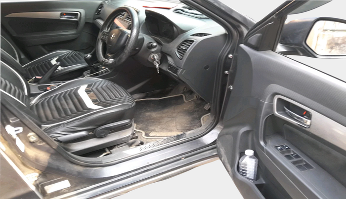 2016 Maruti Vitara Brezza ZDI, Diesel, Manual, 81,398 km, interior