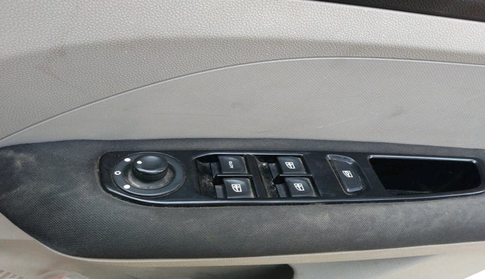 2019 Renault TRIBER RXZ, Petrol, Manual, 59,725 km, interior