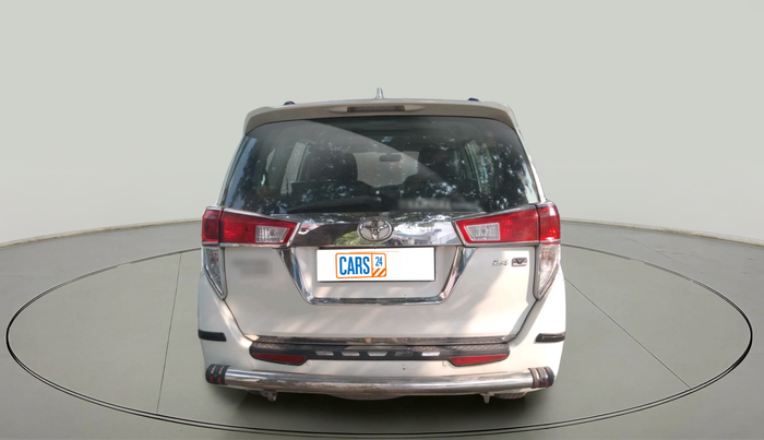 2016 Toyota Innova Crysta 2.4 VX 7 STR, Diesel, Manual, 2,15,397 km, exterior