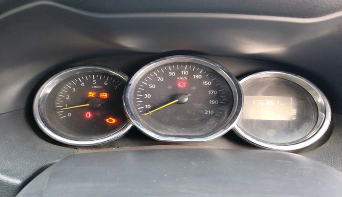 2016 Renault Duster 85 PS RXZ DIESEL, Diesel, Manual, 1,76,367 km, interior