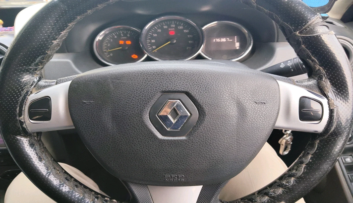 2016 Renault Duster 85 PS RXZ DIESEL, Diesel, Manual, 1,76,367 km, interior