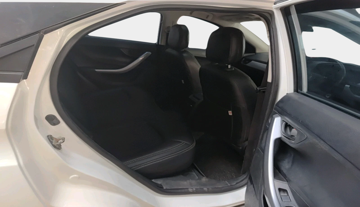 2022 Tata NEXON XM PLUS SUNROOF PETROL, Petrol, Manual, 21,369 km, interior