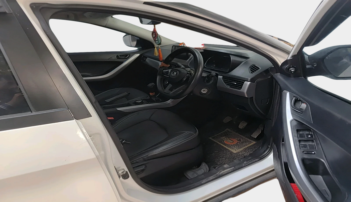 2022 Tata NEXON XM PLUS SUNROOF PETROL, Petrol, Manual, 21,369 km, interior