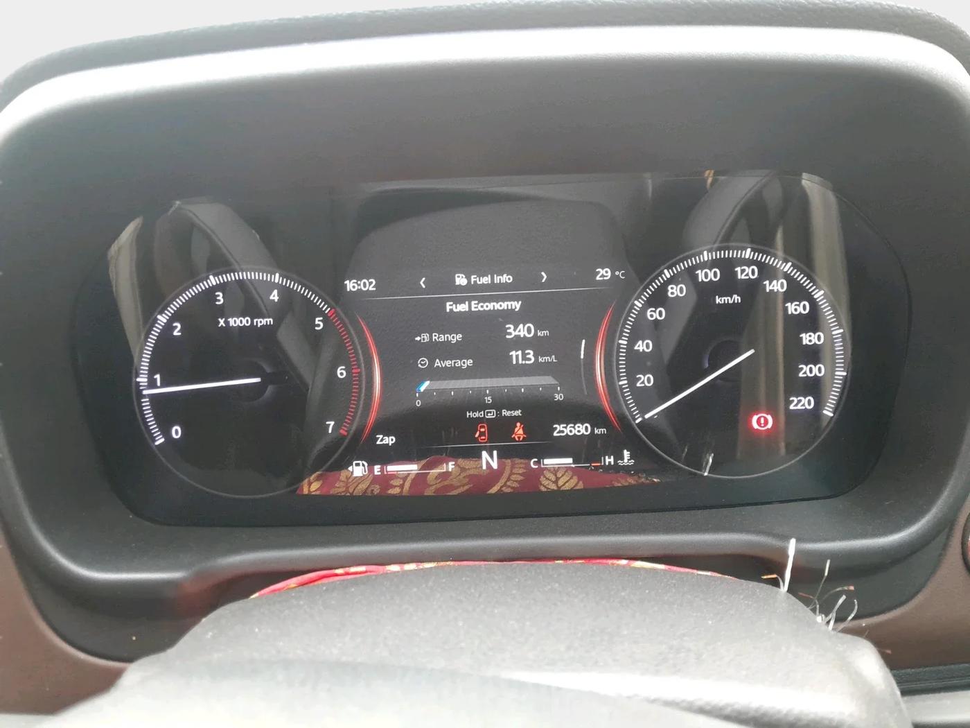 2025 Mahindra SCORPIO-N Z8 L DIESEL MT 2WD 7 STR, Diesel, Manual, 25,680 km, interior