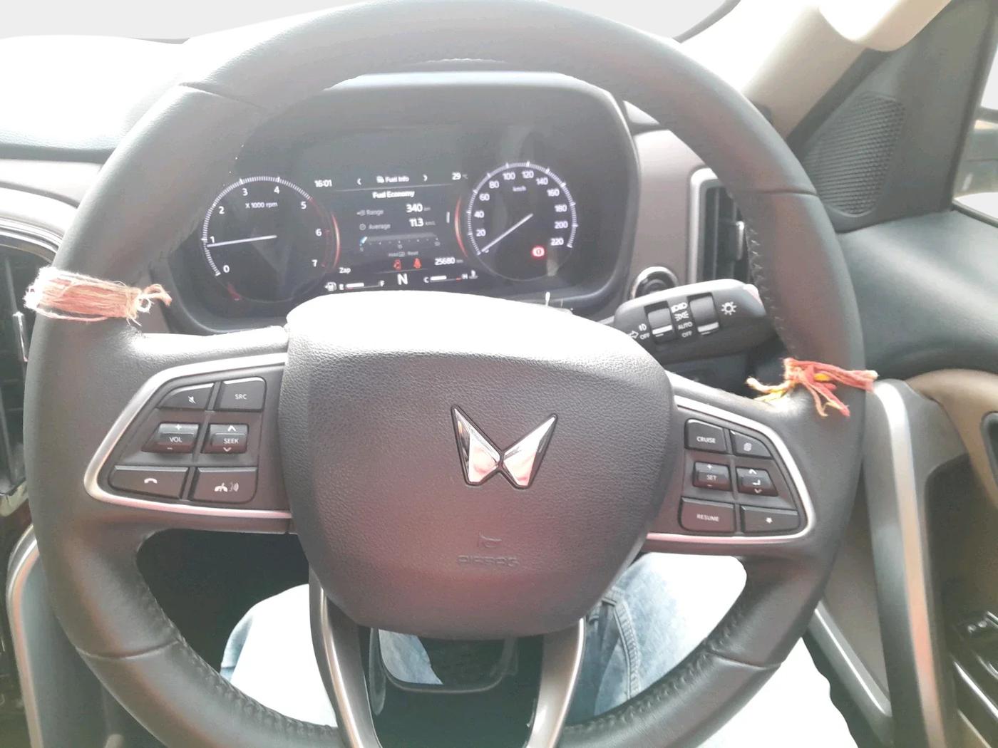 2025 Mahindra SCORPIO-N Z8 L DIESEL MT 2WD 7 STR, Diesel, Manual, 25,680 km, interior