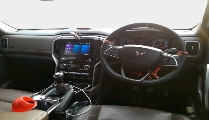 2025 Mahindra SCORPIO-N Z8 L DIESEL MT 2WD 7 STR, Diesel, Manual, 25,680 km, interior