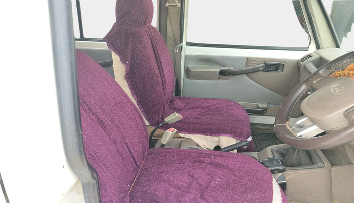 2014 Mahindra Bolero SLX BS IV, Diesel, Manual, 1,66,122 km, interior