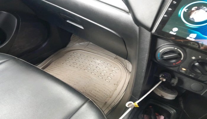 2014 Maruti Swift VXI, Petrol, Manual, 49,766 km, interior