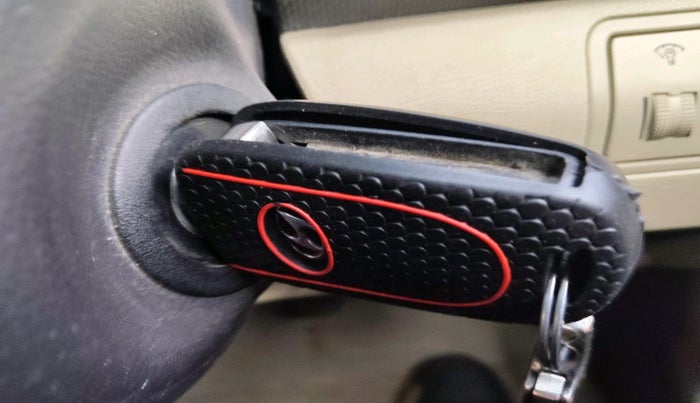 2012 Hyundai Verna FLUIDIC 1.6 CRDI SX, Diesel, Manual, 99,089 km, interior