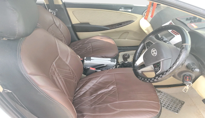 2012 Hyundai Verna FLUIDIC 1.6 CRDI SX, Diesel, Manual, 99,089 km, interior