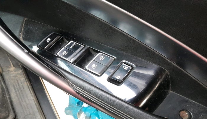 2019 MG HECTOR SHARP 2.0 DIESEL DUAL TONE, Diesel, Manual, 1,28,961 km, interior