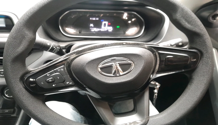 2020 Tata NEXON XMA SUNROOF DIESEL, Diesel, Automatic, 49,276 km, interior