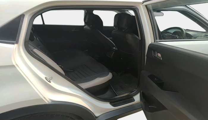 2017 Hyundai Creta SX PLUS AT 1.6 DIESEL, Diesel, Automatic, 1,00,832 km, interior