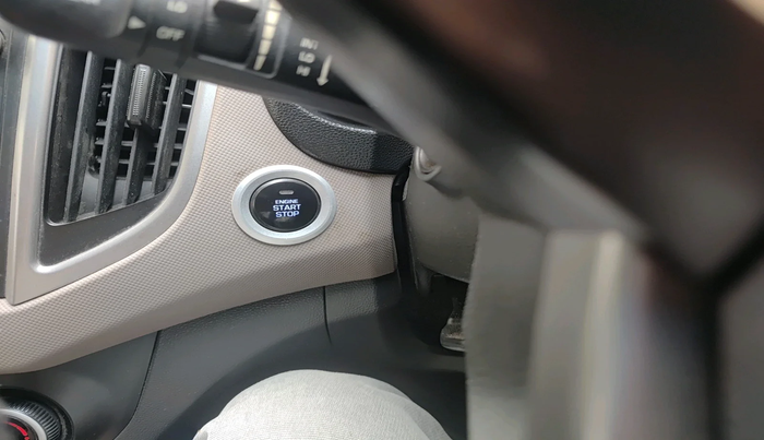 2017 Hyundai Creta SX PLUS AT 1.6 DIESEL, Diesel, Automatic, 1,00,832 km, interior