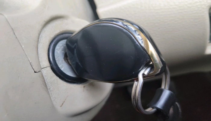 2013 Maruti Ertiga VDI, Diesel, Manual, 2,27,135 km, interior