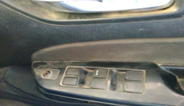 2012 Maruti Swift VDI, Diesel, Manual, 1,39,723 km, interior