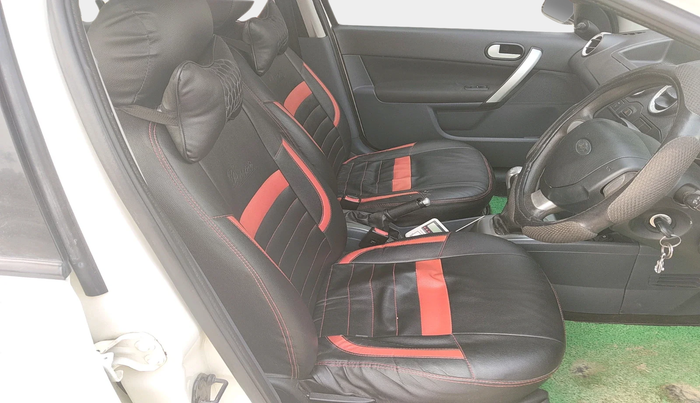 2012 Ford Fiesta ZXI 1.4 DIESEL, Diesel, Manual, 10,066 km, interior