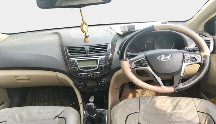 2012 Hyundai Verna FLUIDIC 1.6 CRDI EX, Diesel, Manual, 95,662 km, interior