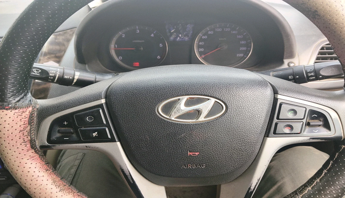 2012 Hyundai Verna FLUIDIC 1.6 CRDI EX, Diesel, Manual, 95,662 km, interior