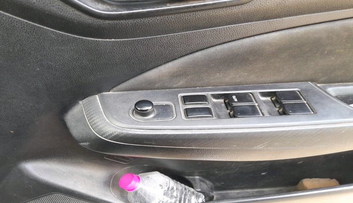 2018 Maruti Swift VDI, Diesel, Manual, 84,338 km, interior