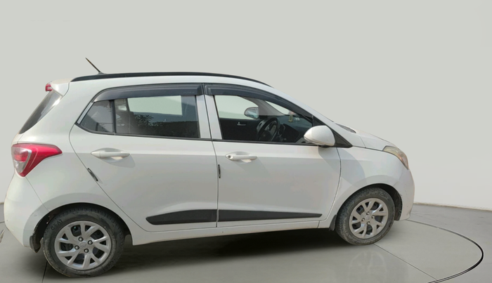 2017 Hyundai Grand i10 SPORTZ (O) 1.2 KAPPA VTVT, Petrol, Manual, 35,592 km, exterior