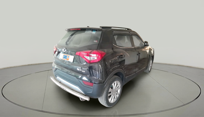 2021 Mahindra XUV300 W8 1.5 Diesel Dual Tone, Diesel, Manual, 28,745 km, exterior