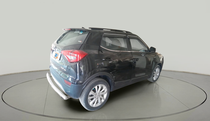 2021 Mahindra XUV300 W8 1.5 Diesel Dual Tone, Diesel, Manual, 28,745 km, exterior
