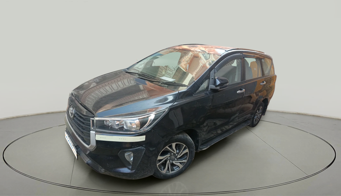 2021 Toyota Innova Crysta 2.4 GX 8 STR, Diesel, Manual, 1,70,236 km, exterior