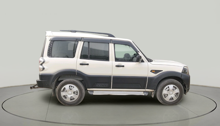 2017 Mahindra Scorpio S4 PLUS 4WD 1.99 INTELLI-HYBRID, Diesel, Manual, 1,42,190 km, exterior
