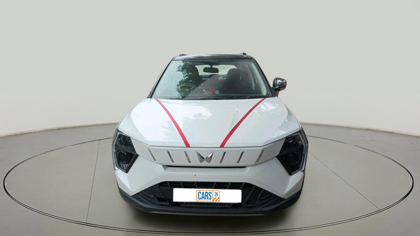 2025 Mahindra XUV 3XO REVX M (O)1.2 Petrol, Petrol, Manual, 843 km, exterior
