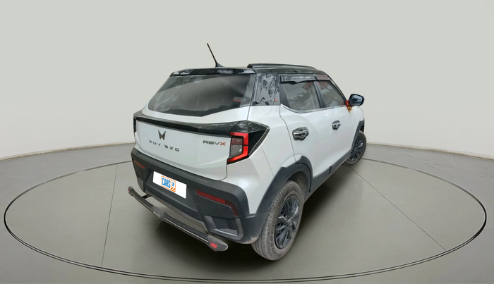 2025 Mahindra XUV 3XO REVX M (O)1.2 Petrol, Petrol, Manual, 843 km, exterior