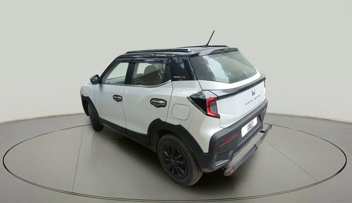 2025 Mahindra XUV 3XO REVX M (O)1.2 Petrol, Petrol, Manual, 843 km, exterior