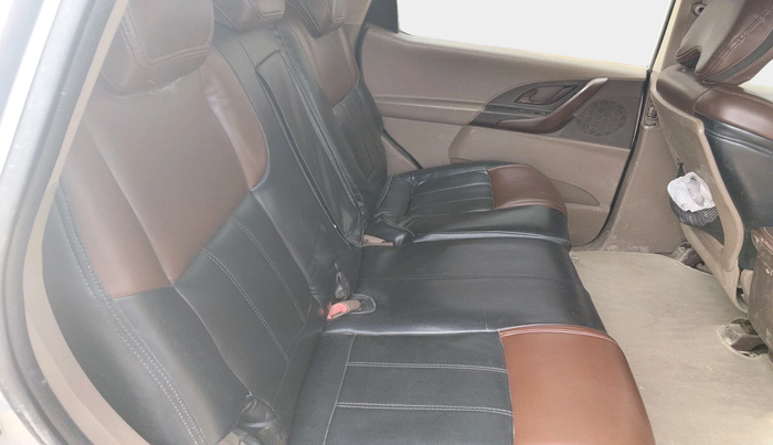 2014 Mahindra XUV500 W4, Diesel, Manual, 93,569 km, interior
