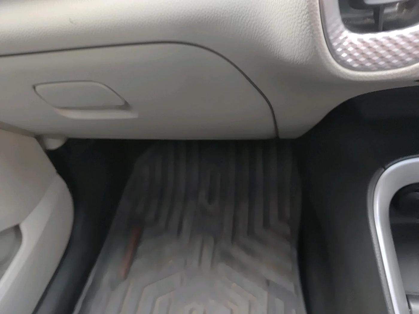 2022 KIA SONET HTX 1.0 DCT, Petrol, Automatic, 19,199 km, interior