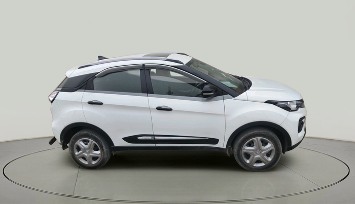 2022 Tata NEXON XMA SUNROOF PETROL, Petrol, Automatic, 39,926 km, exterior